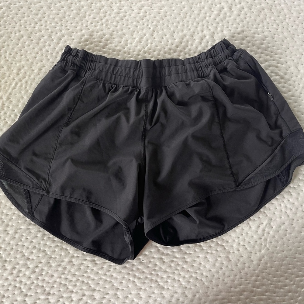 Lululemon Hotty Hot Shorts 4”